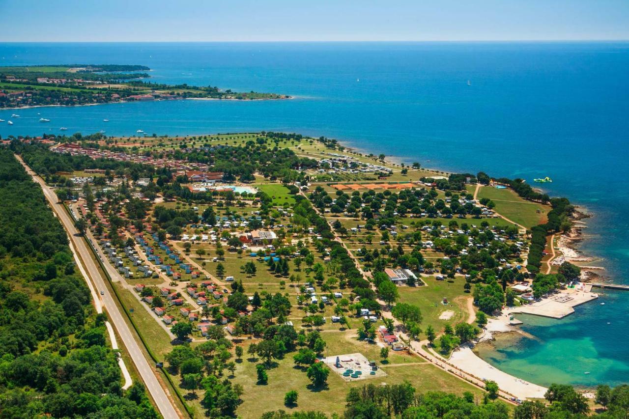 Happy Camp Mobile Homes In Camping Park